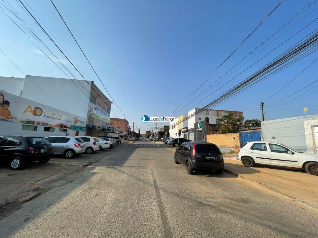 Casa no Setor Tradicional Avenida Gomes Rabelo (2)