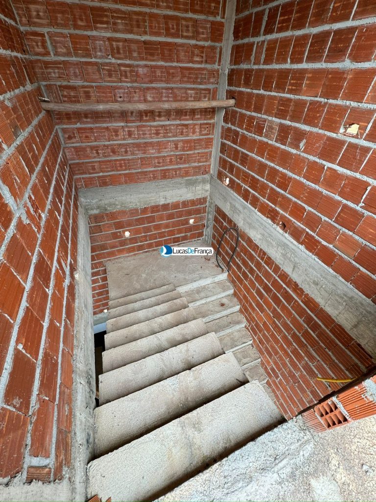 Imóvel comercial e residencial na Vila Militar (10)