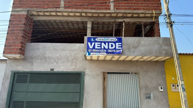 Imóvel comercial e residencial na Vila Militar