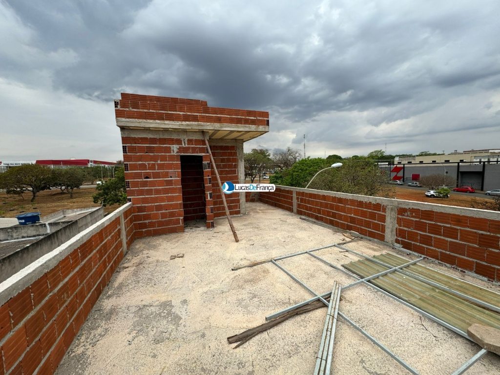Imóvel comercial e residencial na Vila Militar (4)