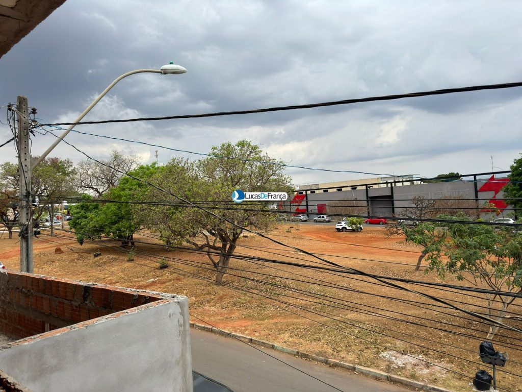 Imóvel comercial e residencial na Vila Militar (6)