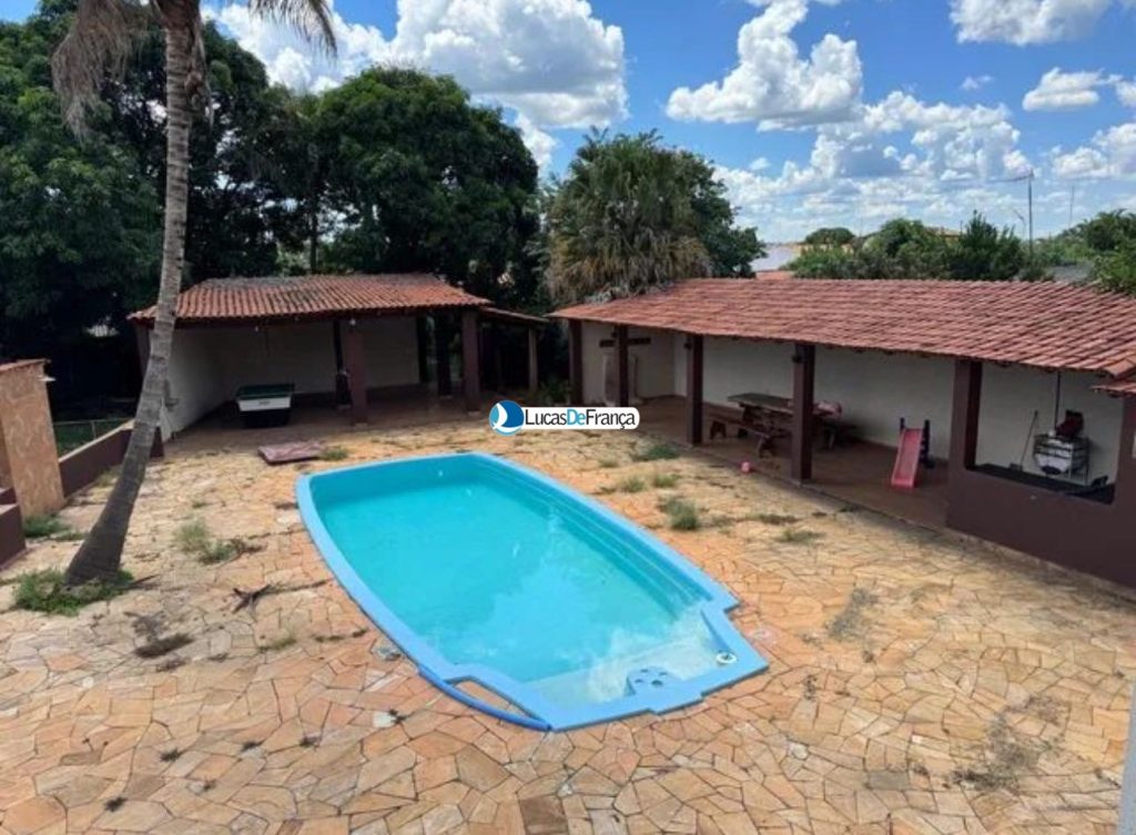 CASA BEM LOCALIZADA SETOR TRADICIONAL, RUA HUGO LOBO , PLANALTINA DF (5)