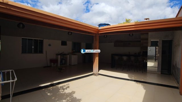 Casa na Nova Colina, próximo ao Rota do Cavalo