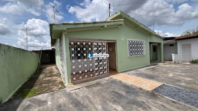 Casa na Vila Vicentina, Rua E, Quadra 13