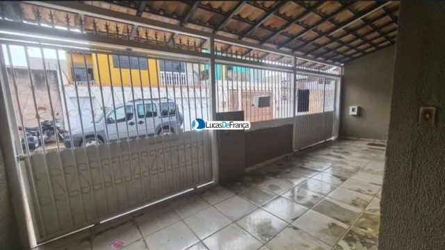 DUAS CASAS NO MESMO LOTE NO JARDIM RORIZ