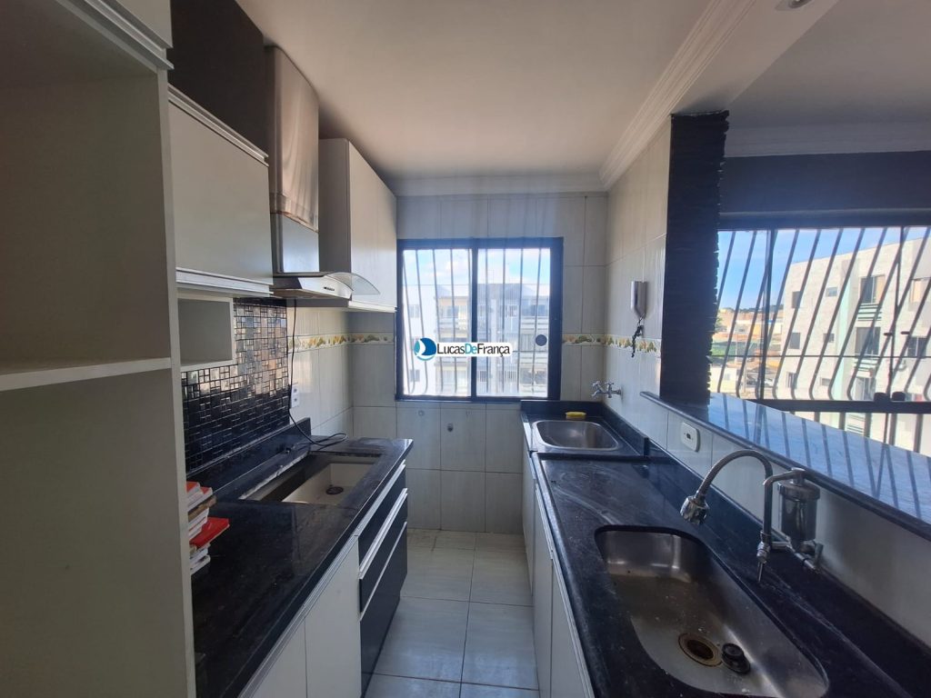 Apartamento reformado no Bloco M Quadra 02 (10)