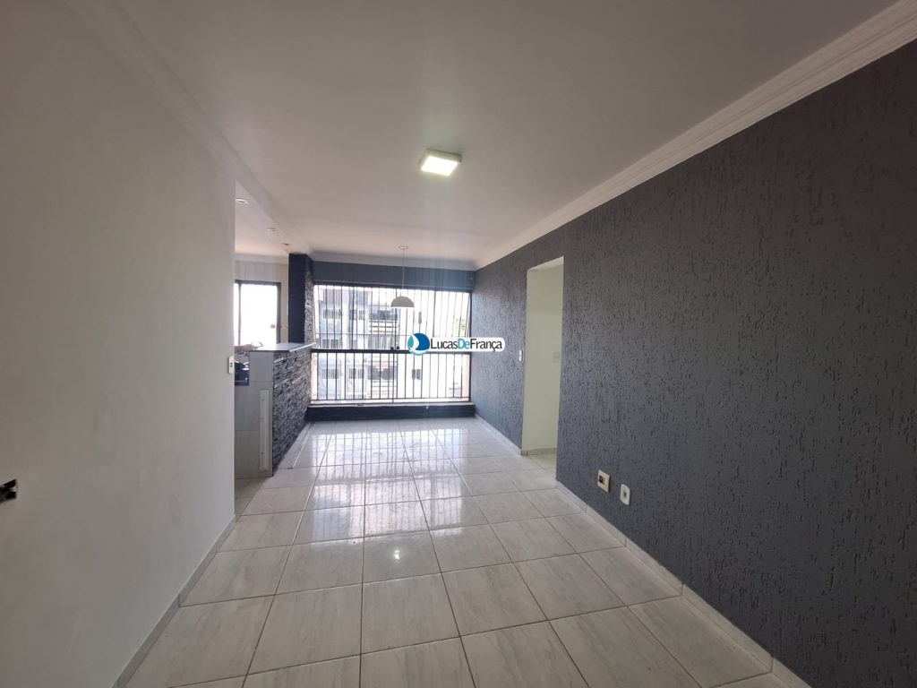 Apartamento reformado no Bloco M Quadra 02 (11)