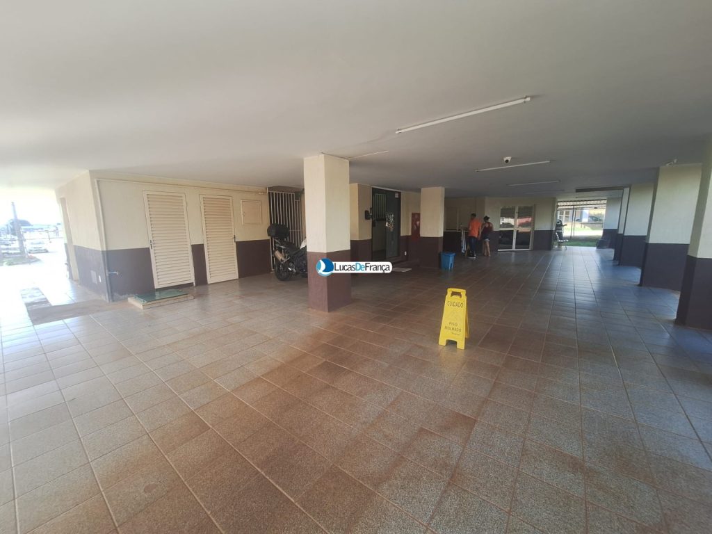 Apartamento reformado no Bloco M Quadra 02 (18)