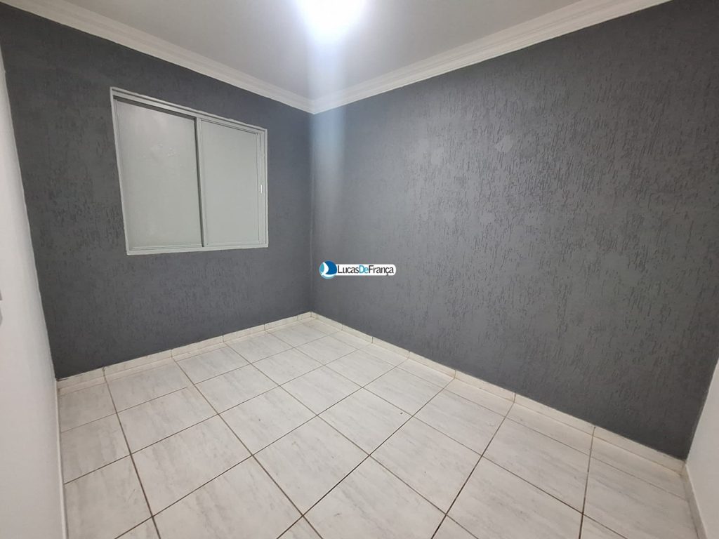 Apartamento reformado no Bloco M Quadra 02 (9)