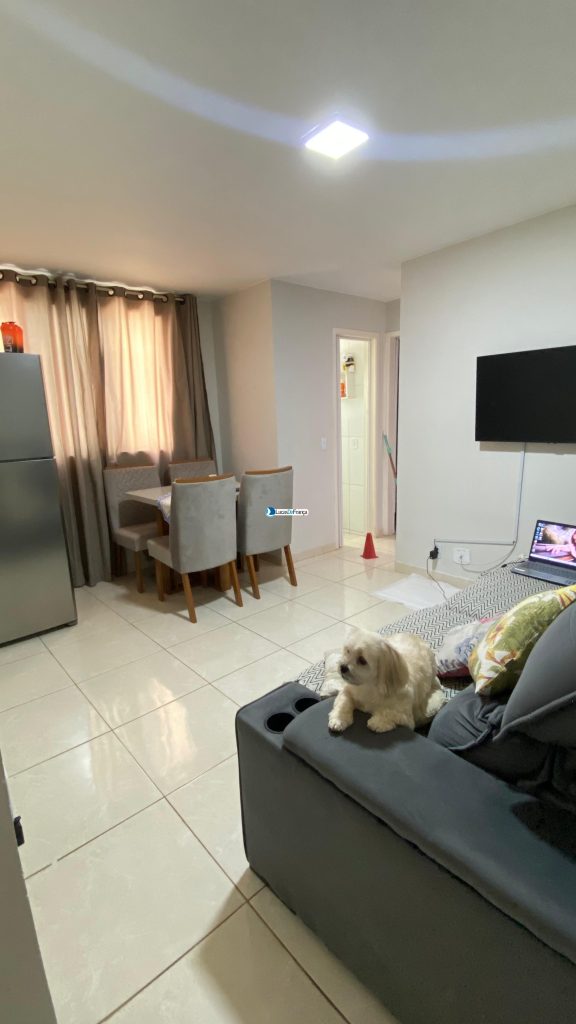 Apartamento na Quadra 4 - bloco R 2º andar (1)