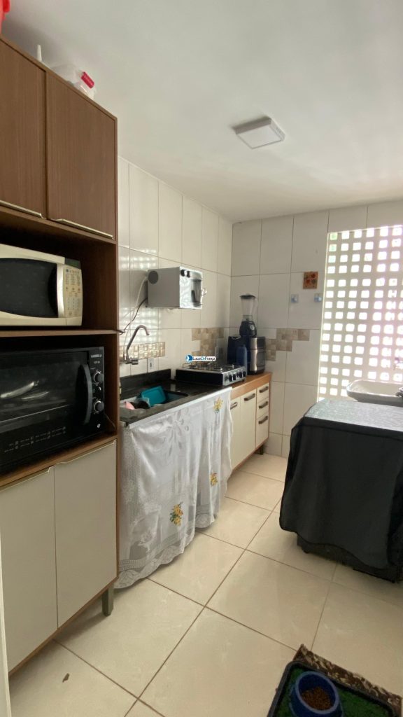 Apartamento na Quadra 4 - bloco R 2º andar (12)