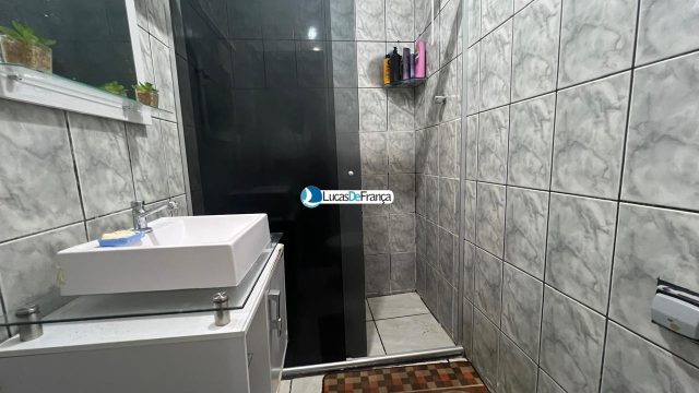 Casa em Lote Comercial no Buritis 4