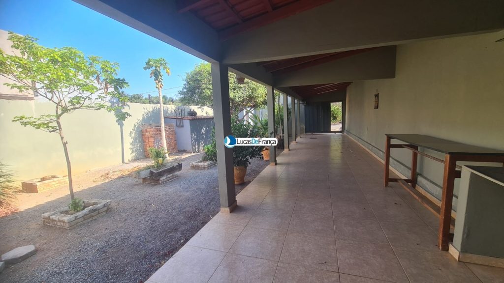 CASA NO SETOR TRADICIONAL RUA GABRIELA GUIMARÃES (15)