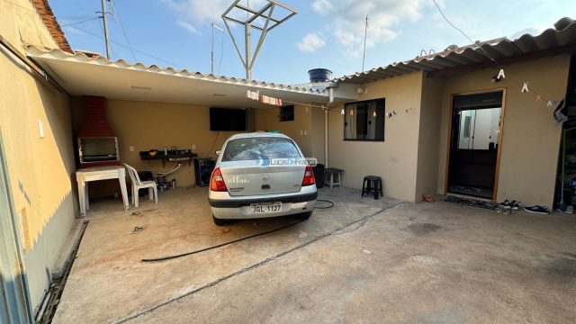 CASA NO SETOR NOVA ESPERANÇA – CONJUNTO H