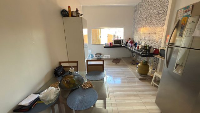 DUAS CASAS NO SETOR TRADICIONAL – AVENIDA MARANHÃO