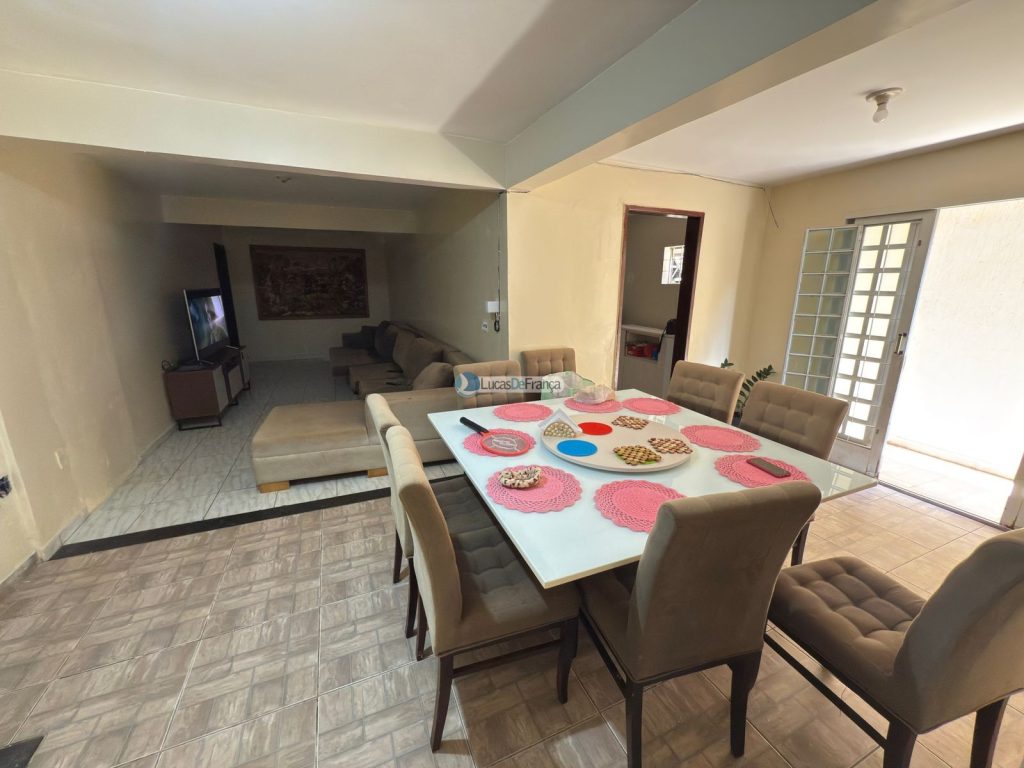 DUAS CASAS NO SETOR TRADICIONAL (4)