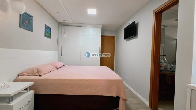 APARTAMENTO COM 107m2 – SRL – Quadra 04