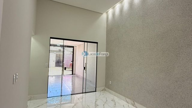 Casa Nova e Moderna na Quadra 06 conjunto J Jardim Roriz