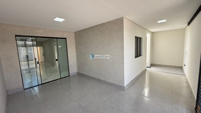 Casa Nova e Moderna na Quadra 06 conjunto J Jardim Roriz