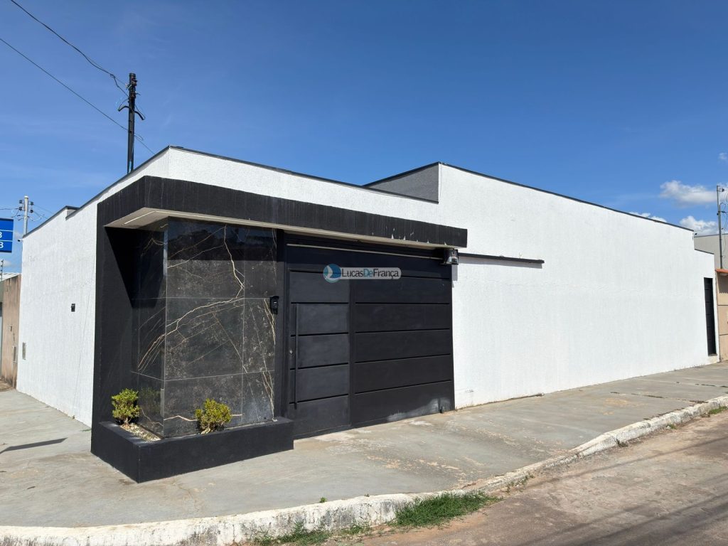 Casa Moderna à Venda no Buritis 4 (1)