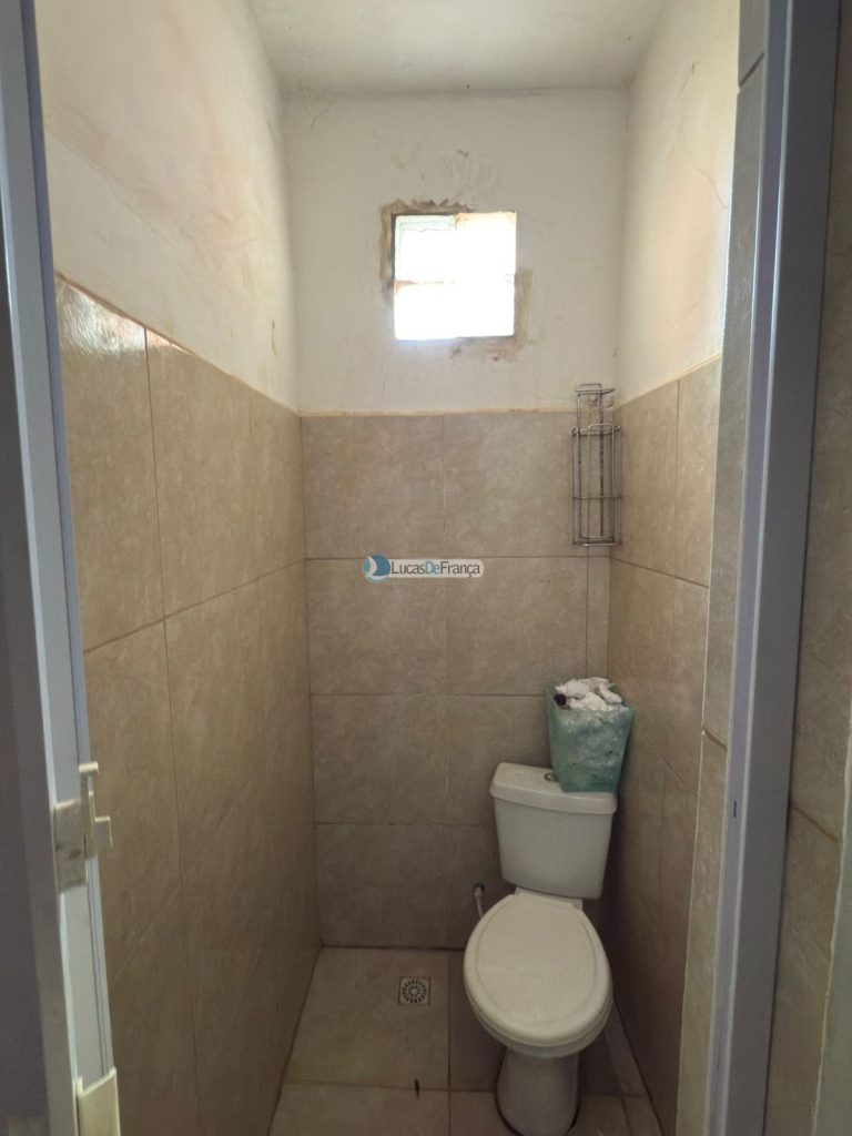 Sobrado com loja comercial no Arapoangas (8)