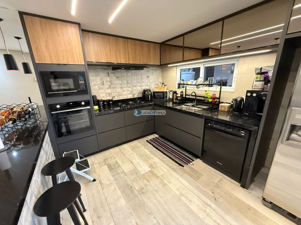Casa à Venda na Avenida Contorno da Vila Vicentina (4)