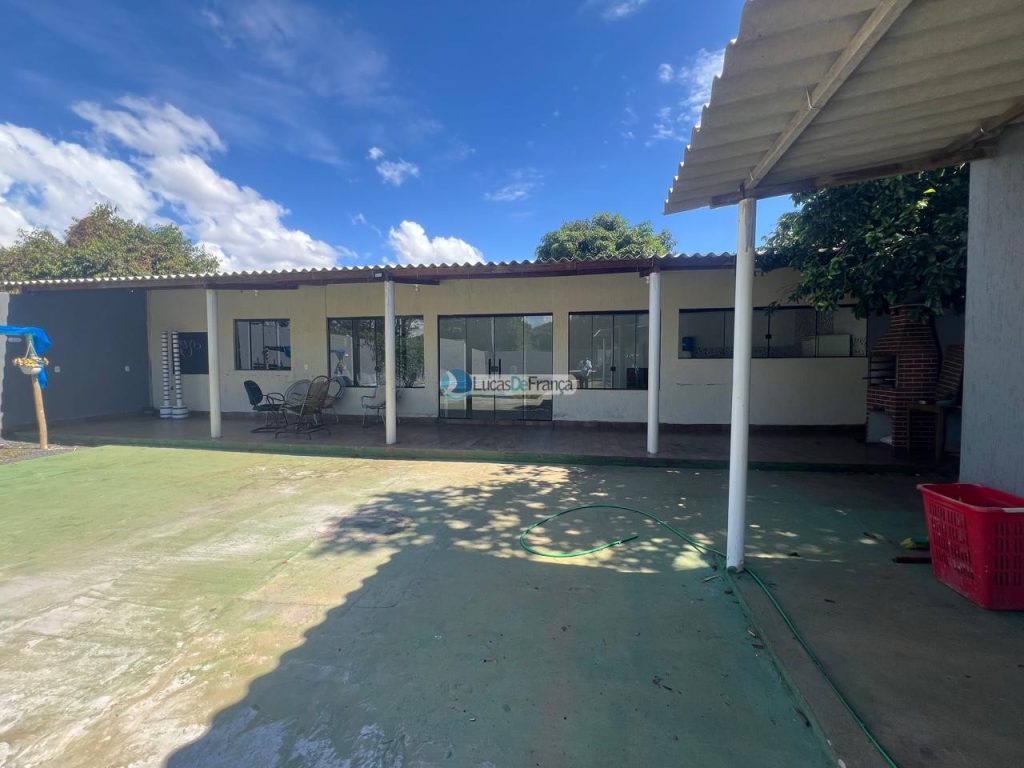 Casa na Horta Comunitária (2)