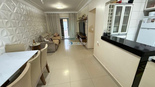 Casa na Quadra 03 (parte do meio)