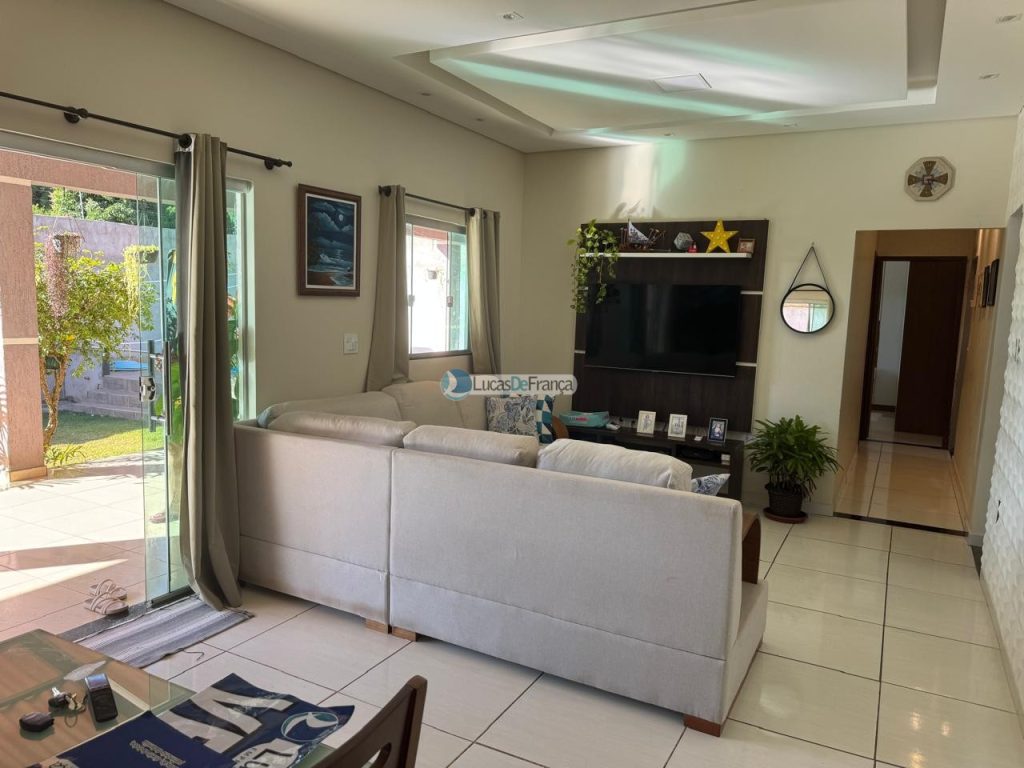 casa no condomínio Veneza no Arapongas (12)