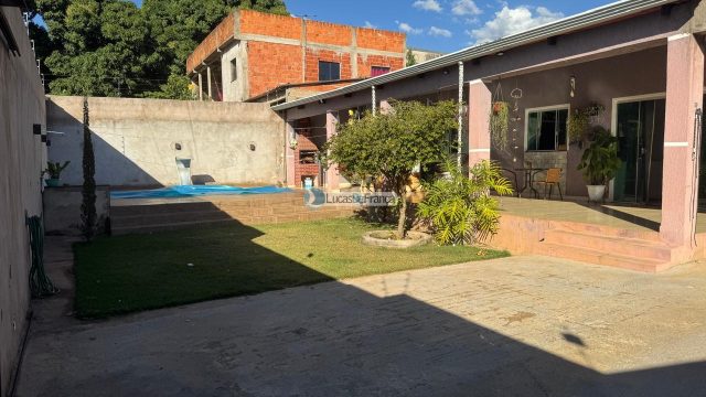 Casa no condomínio Veneza no Arapongas