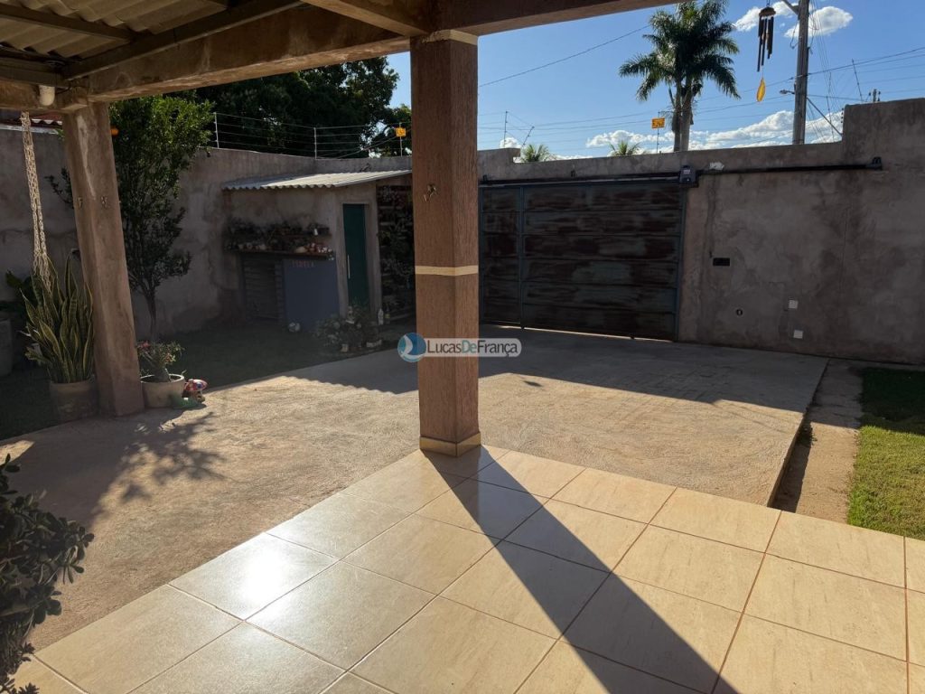 casa no condomínio Veneza no Arapongas (16)