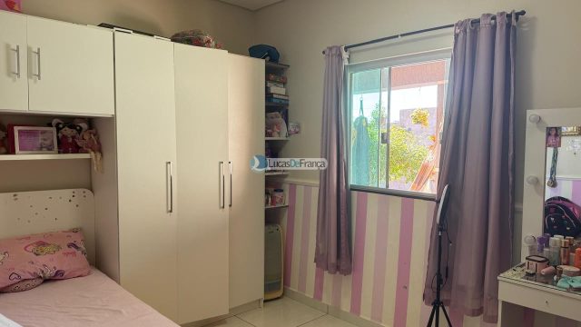 Casa no condomínio Veneza no Arapongas