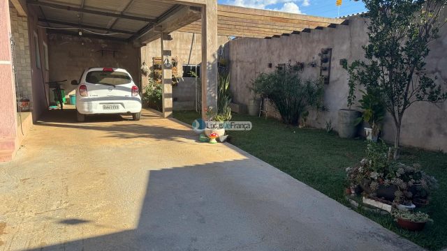 Casa no condomínio Veneza no Arapongas