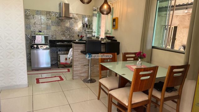 Casa no condomínio Veneza no Arapongas