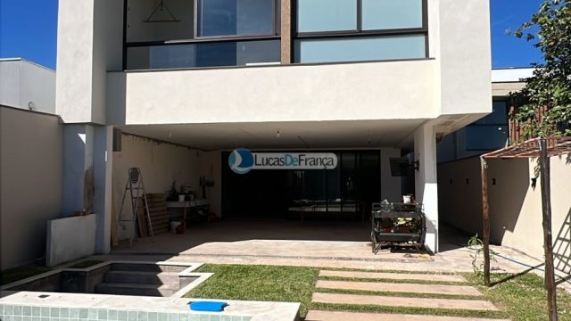 Excelente Casa no Setor Tradicional Norte.