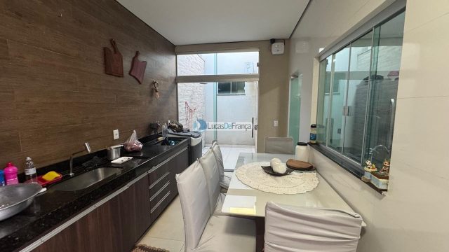 Imóvel Na Vila Militar