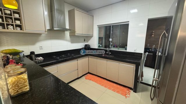 Imóvel Na Vila Militar