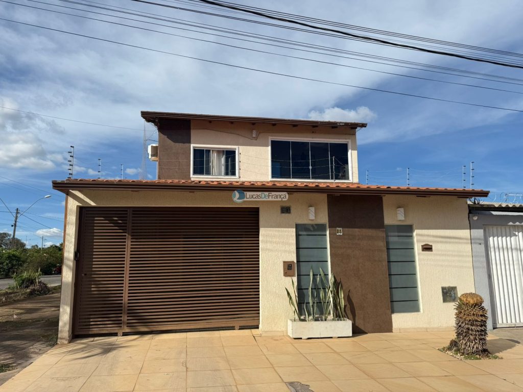 Linda e Excelente casa bem localizada. (1)