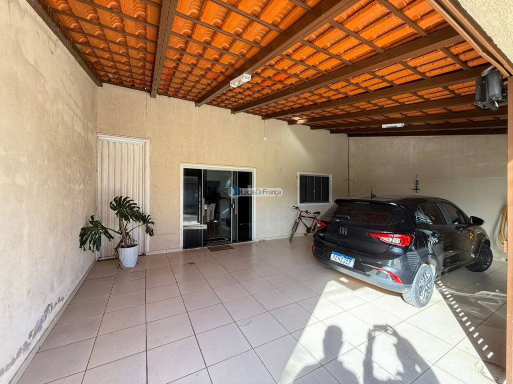 Linda e Excelente casa bem localizada. (2)