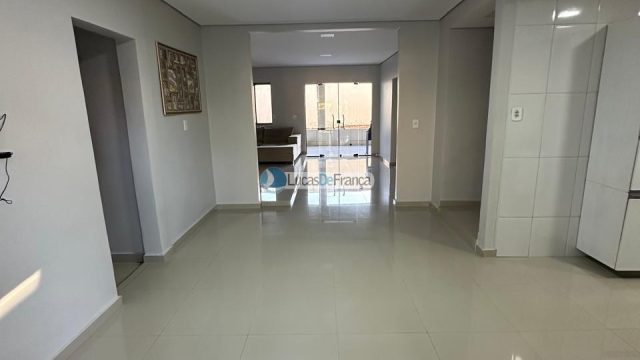 Casa com Lote de 800m² em um já consolidado condomínio de Planaltina-DF,