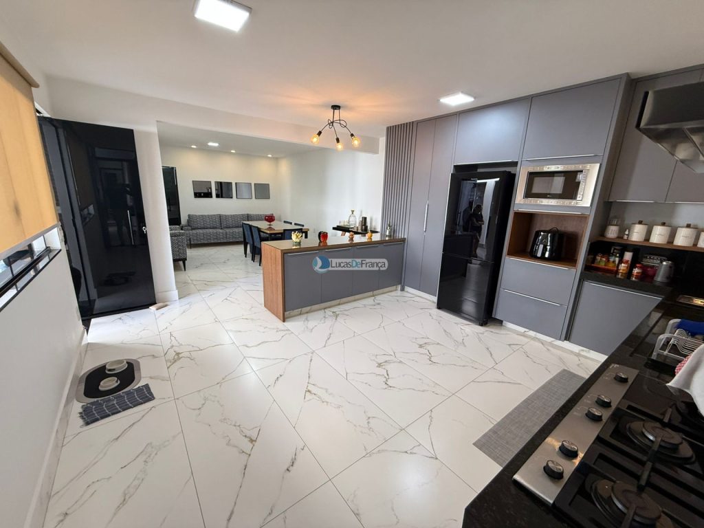 casa de alto padrão na Vila Vicentina (18)