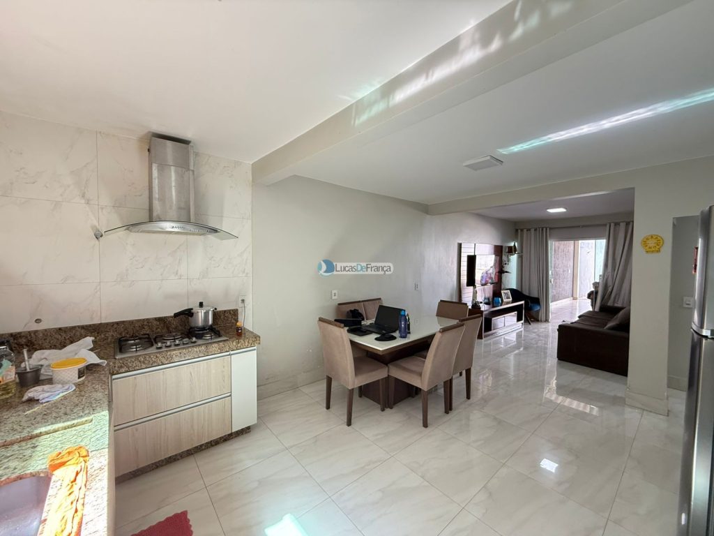 EXCELENTE IMÓVEL NA RUA MATO GROSSO (5)