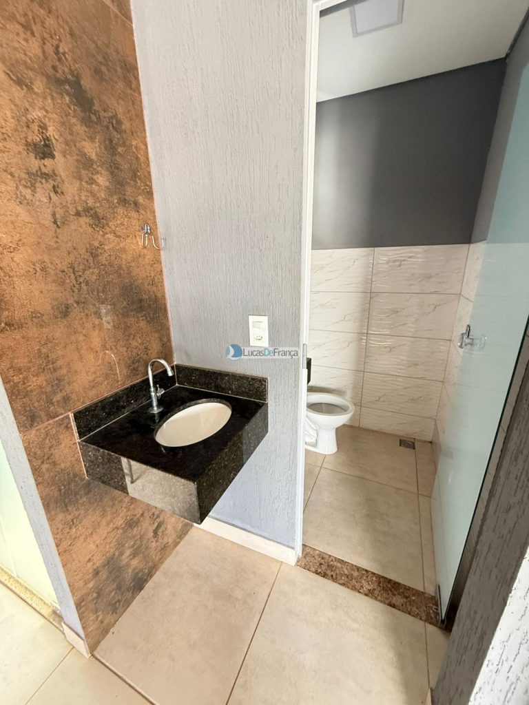 EXCELENTE IMÓVEL NA RUA MATO GROSSO (6)