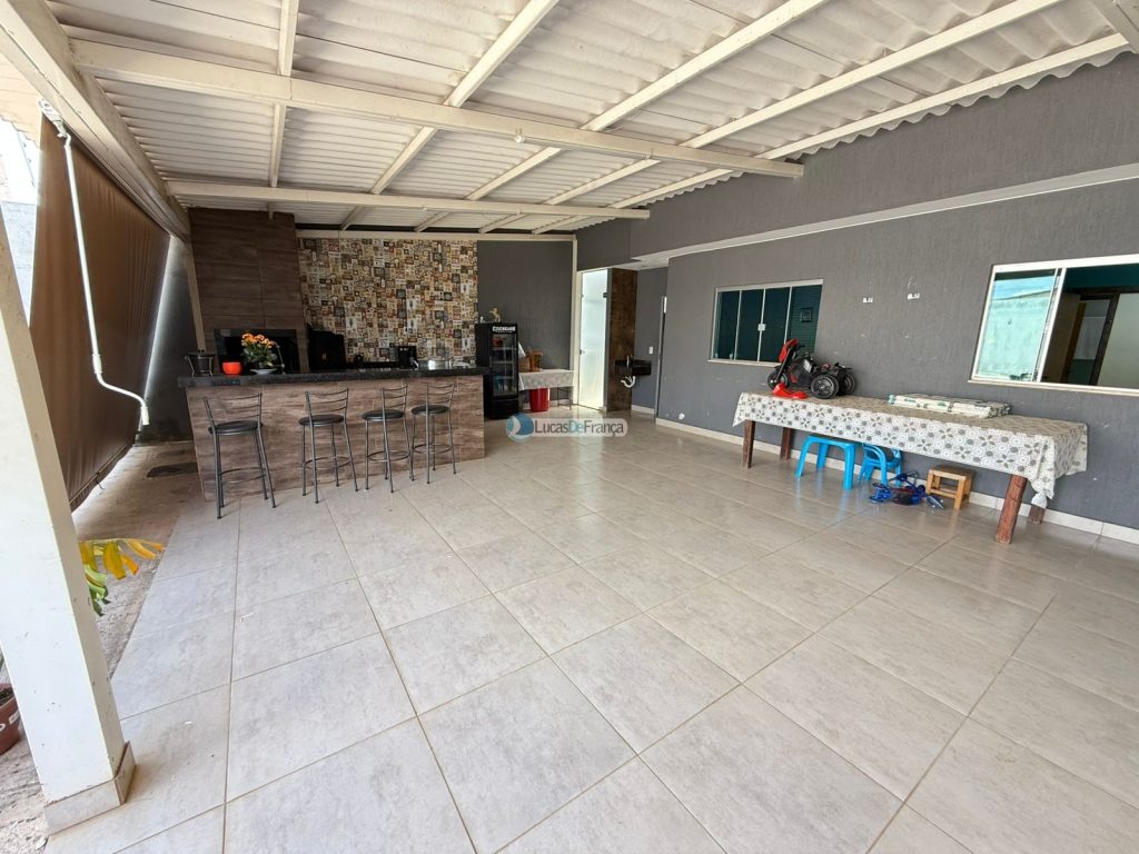 EXCELENTE IMÓVEL NA RUA MATO GROSSO (7)