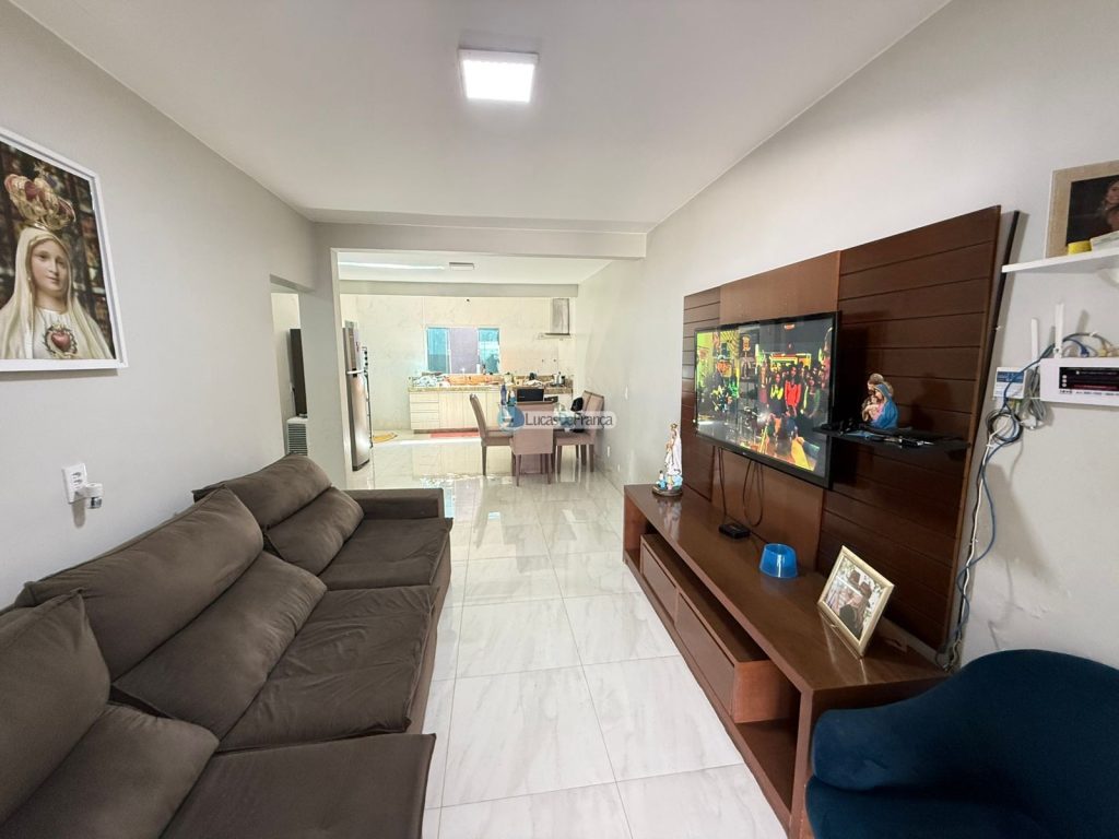 EXCELENTE IMÓVEL NA RUA MATO GROSSO (8)