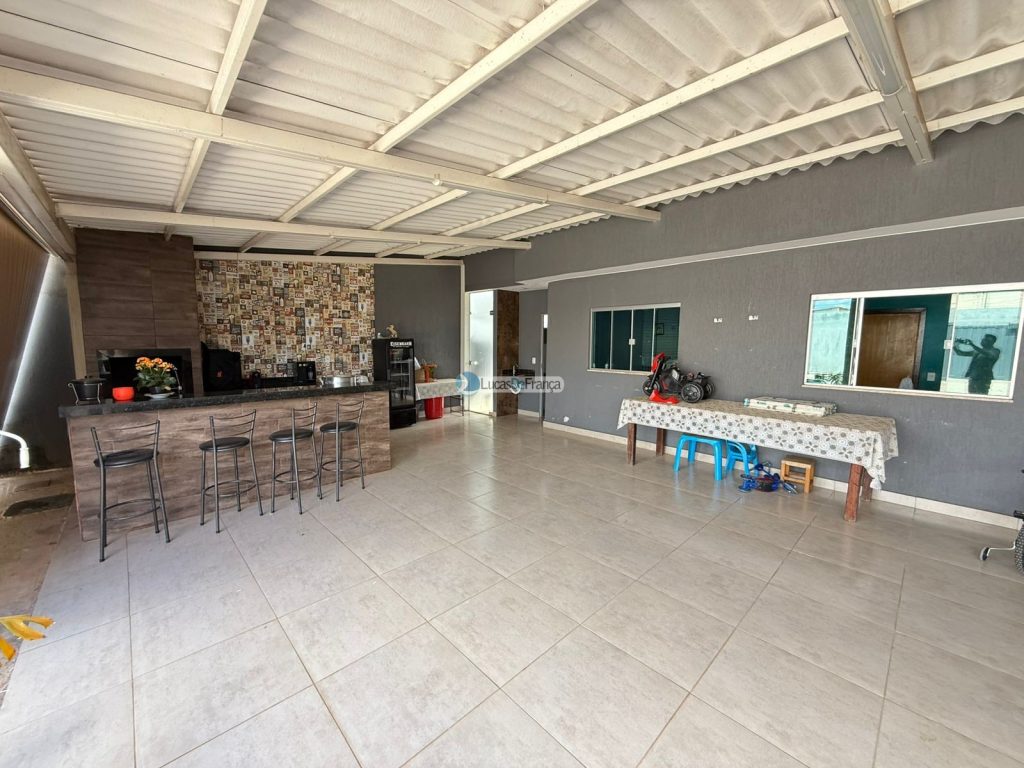 EXCELENTE IMÓVEL NA RUA MATO GROSSO (9)