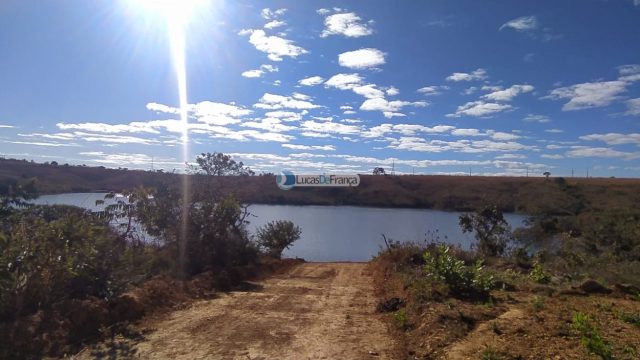 Rancho na Barragem dos Queimados -GO