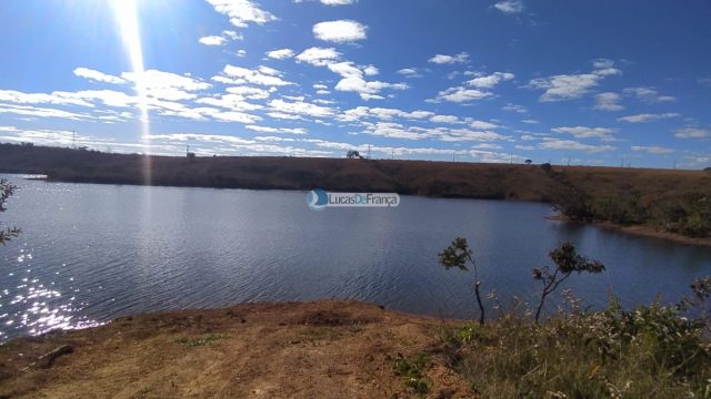 Rancho na Barragem dos Queimados -GO