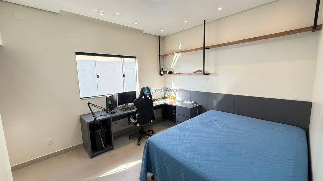 Casa de alto padrão na Avenida São Paulo, Setor Tradicional