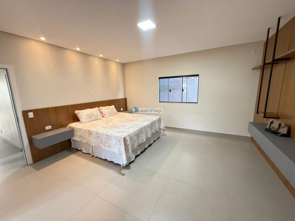 casa de alto padrão na Avenida São Paulo Setor Tradicional (20)